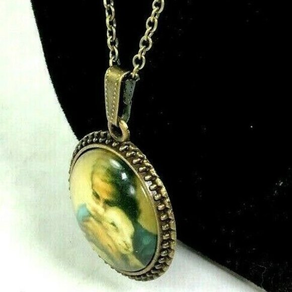 Jesus and Lamb The Lord is My Shepherd Necklace - Picture 5 of 12